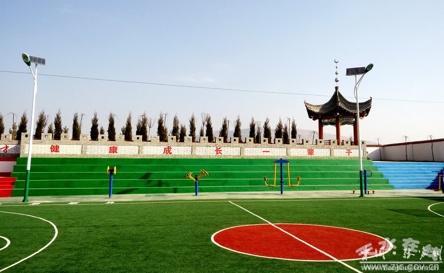 黑龙江省鹤岗市扎实推进体育场地设施建设(图1)